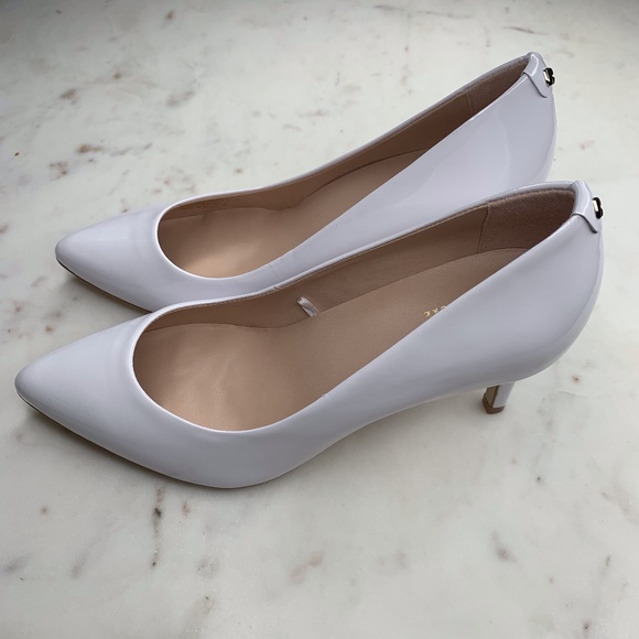 NEW Kate Spade Vida Patent Leather Pumps - Picture 9 of 11